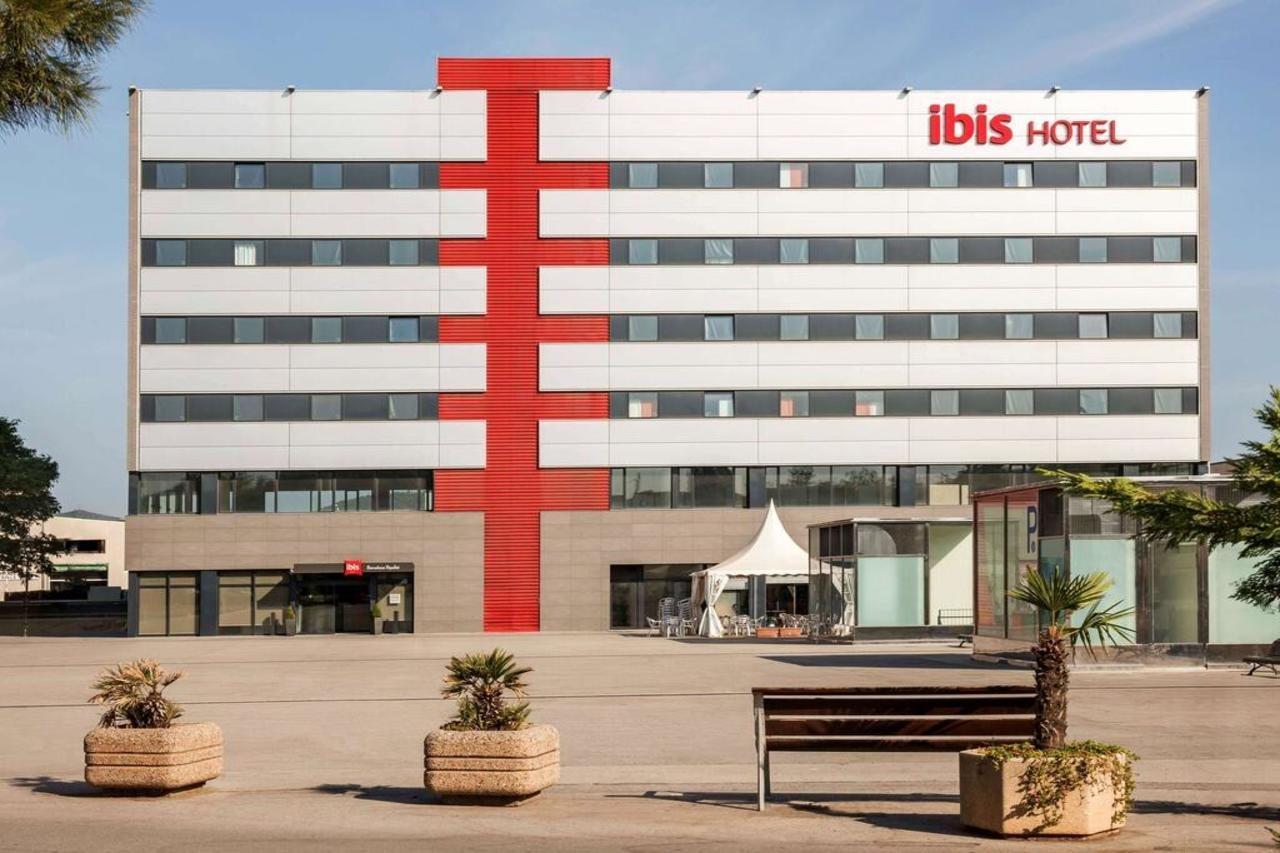 Ibis Ripollet Hotel Exterior foto